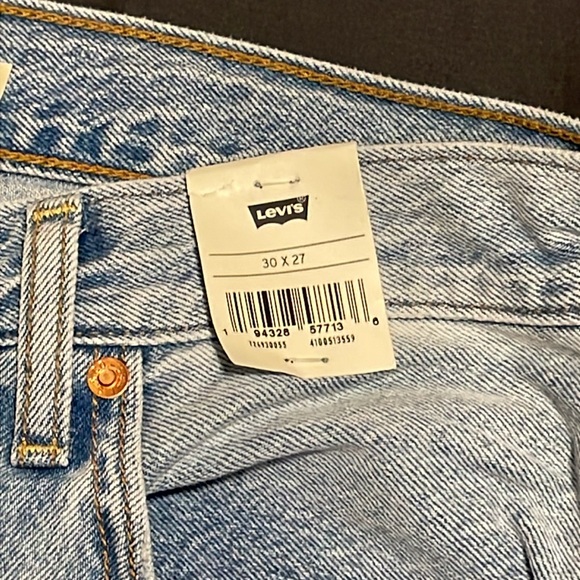 Men’s Levi Denim Jeans - Picture 3 of 3